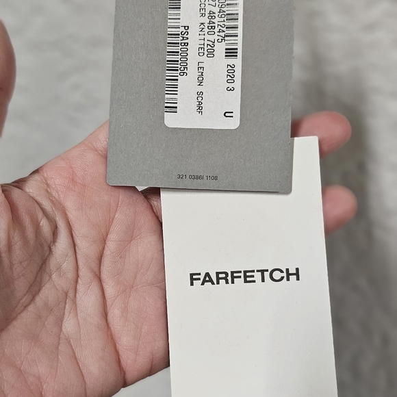 BALENCIAGABALENCIAGA LOGO SOCCER WOOL-BLEND SCARF - Picture 4 of 8